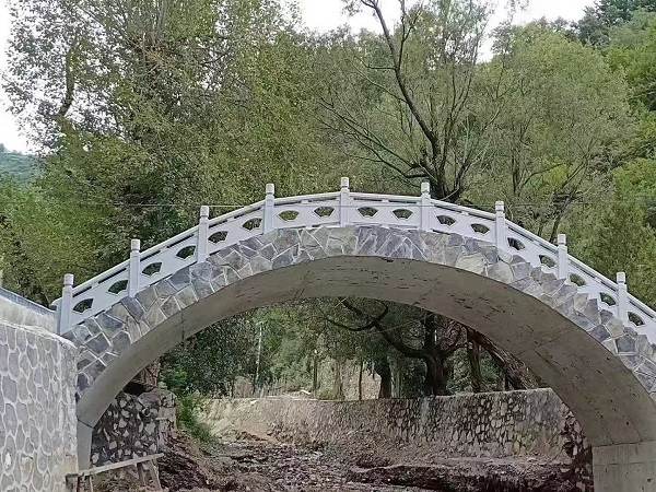 大连石栏杆定制选哪家靠谱 供给二